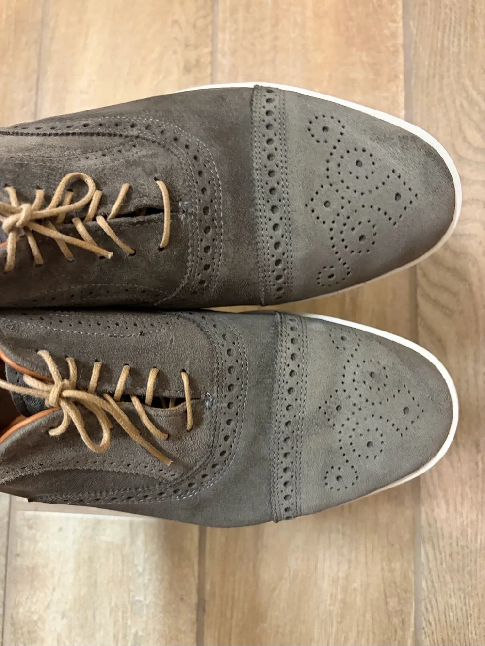 Allen Edmonds Strand Oxford Dress Sneaker in grey suede size 9 men’s EEE